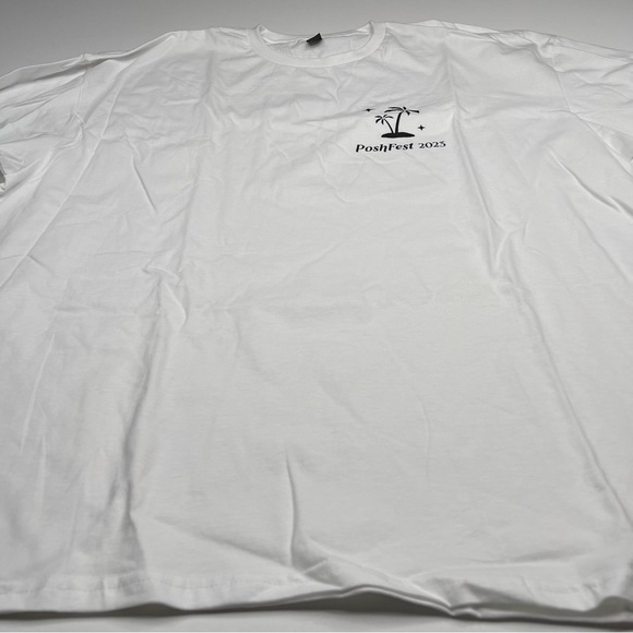 Poshmark Poshfest 2023 San Diego Tee Gildan Tshirt  White Black Swag Souvenir - Picture 3 of 12